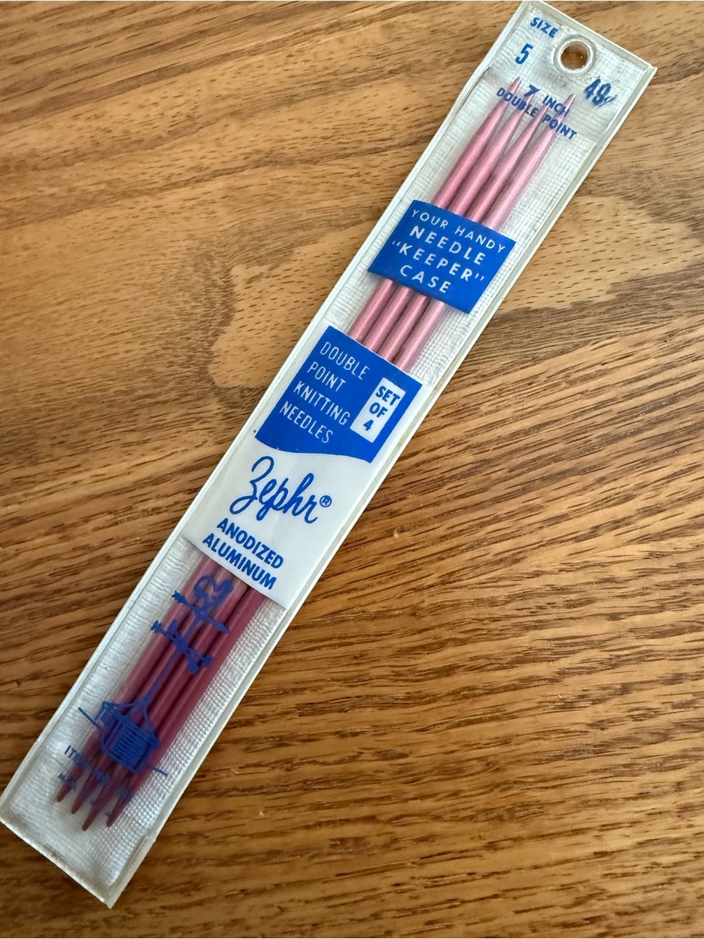 Zephr Pink Anodized Aluminum Double-Point Knitting Needles. Size 5. NWOT